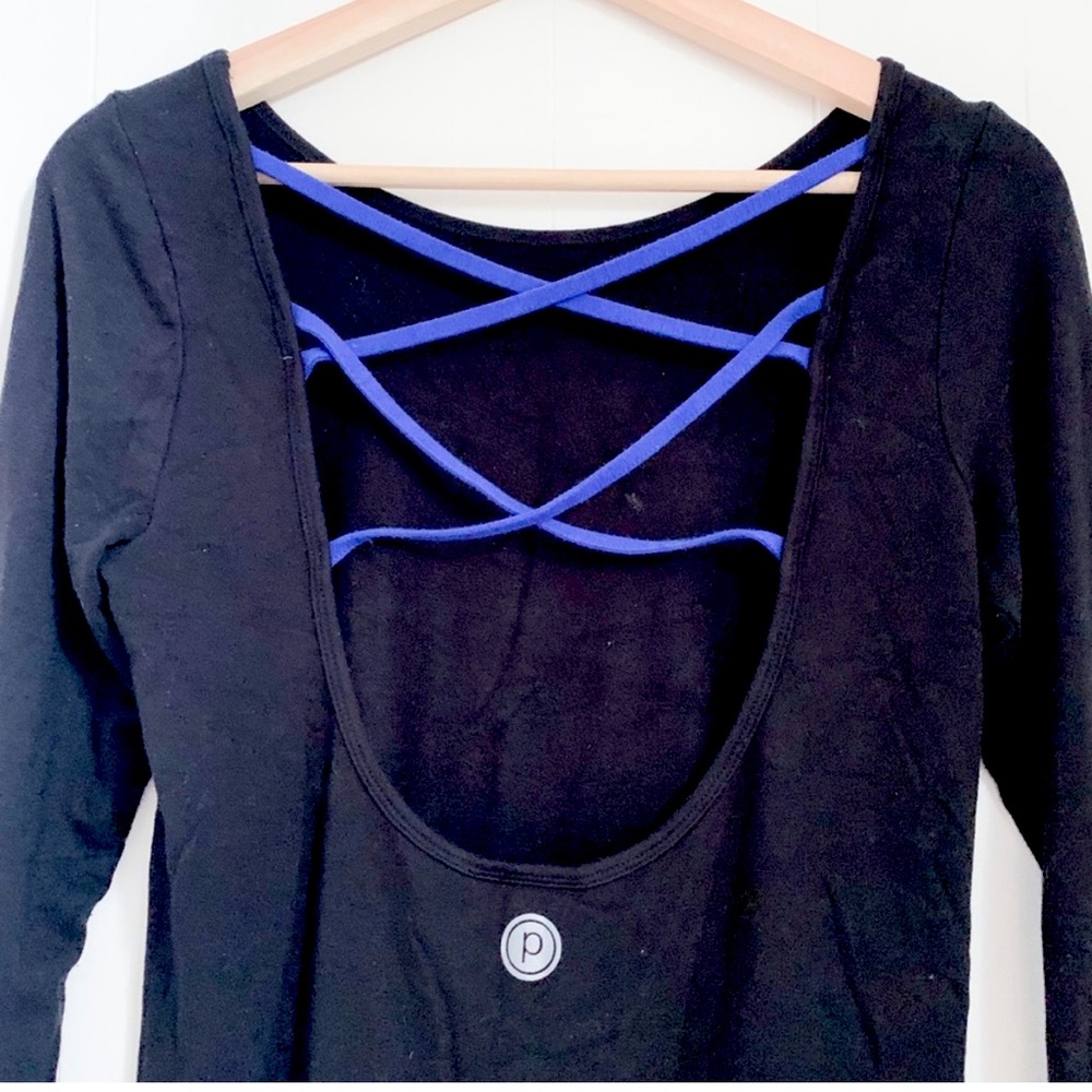 Pure Barre open criss-cross back top